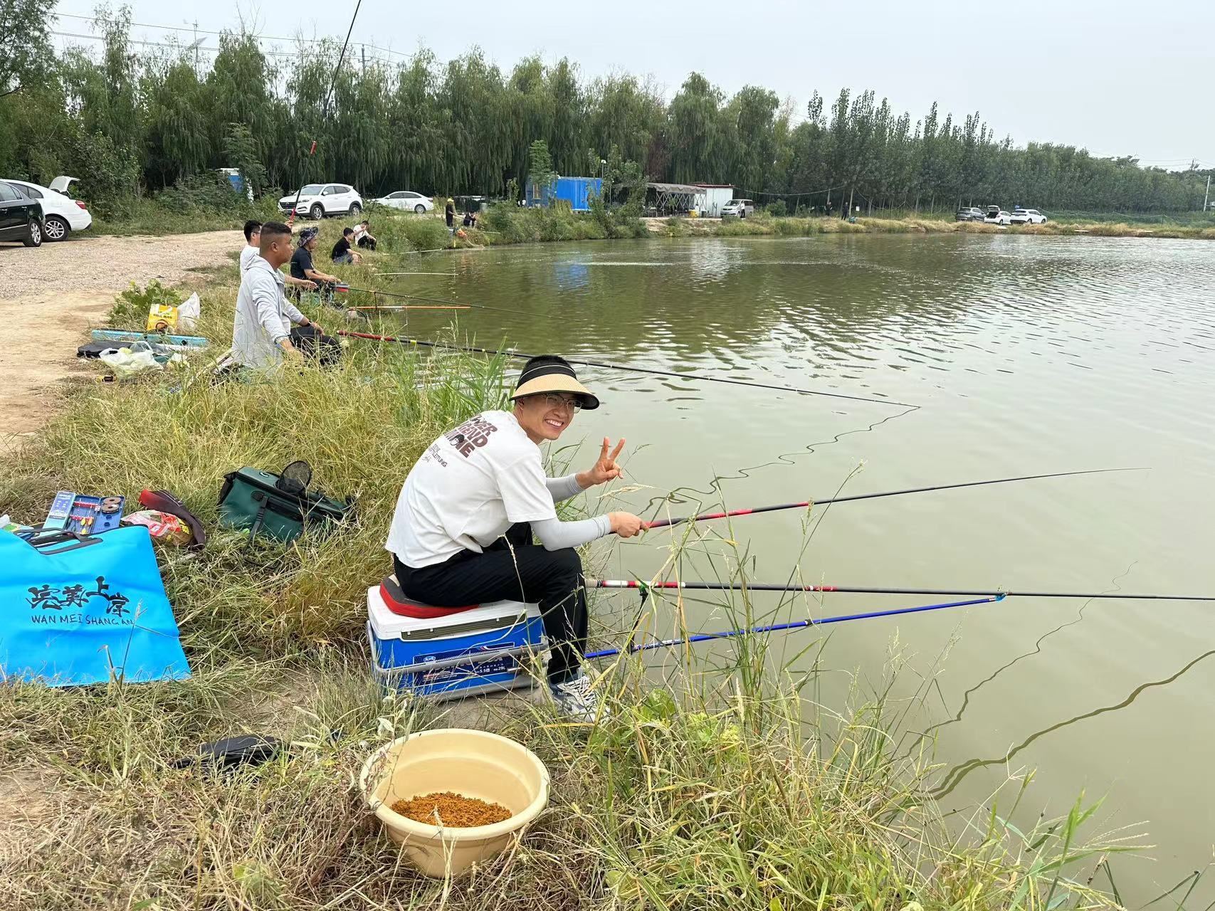 钓鱼比赛,人与自然的亲密接触